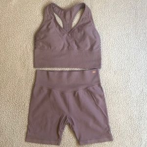 Vs pink sports bra and high waisted bike shorts